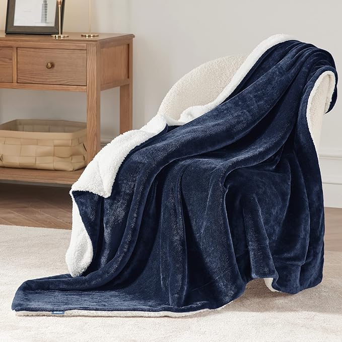 Bedsure Sherpa Fleece Throw Blanket